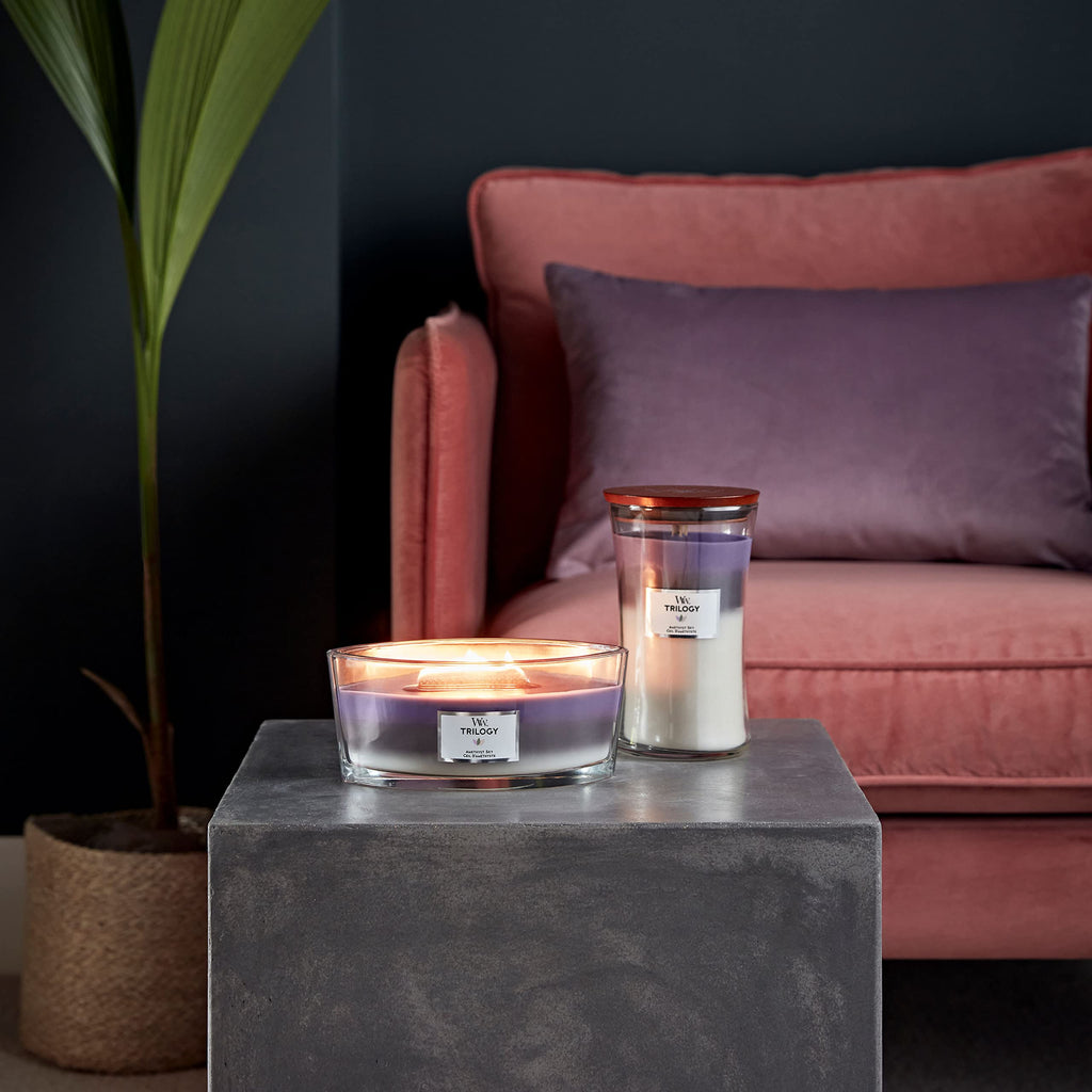 Large Scented Candle with Crackling Wick U537180